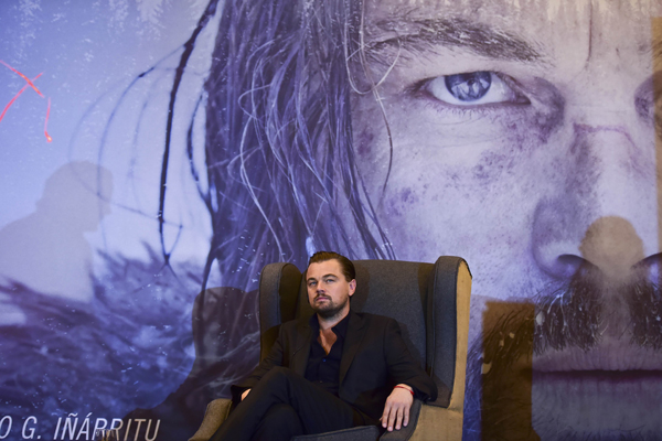 DiCaprio bonds with Pope over protecting planet