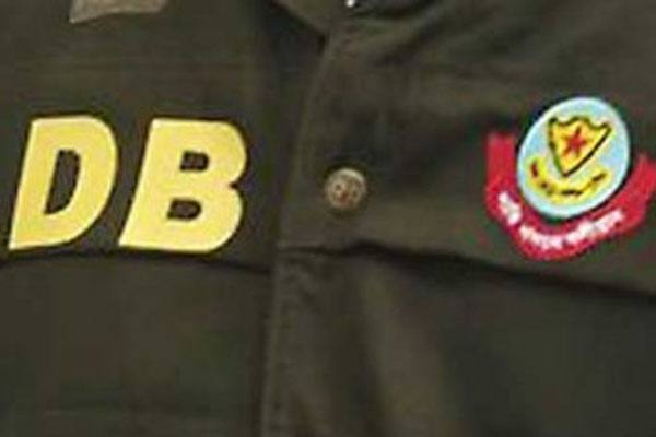 3 DB men withdrawn over assaulting nurse in Gazipur