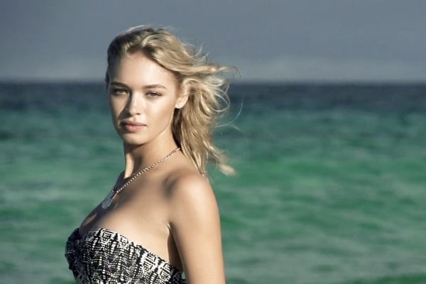 Meet Leonardo DiCaprio's new girlfriend