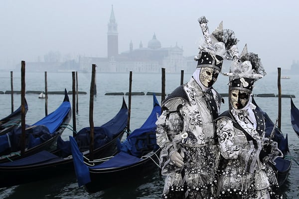 Masks 'n' masquerades