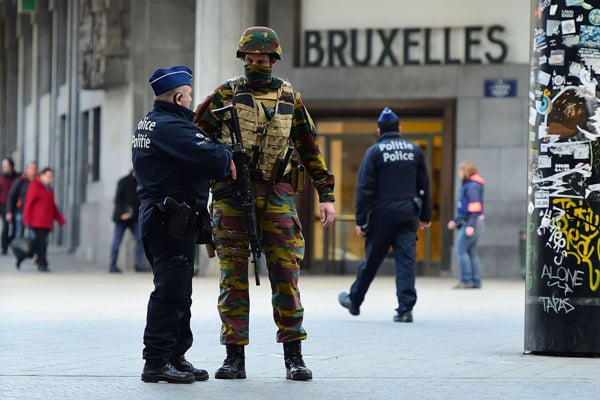 Belgian police arrest six suspects