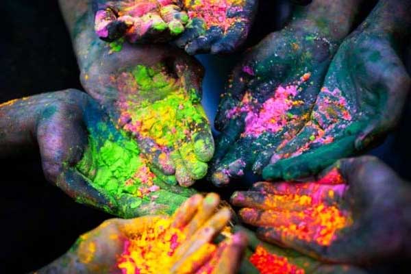 Bloody Holi in Uttar Pradesh, 30 killed