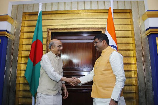 BPC-IOC ink LPG terminal-pipeline deal