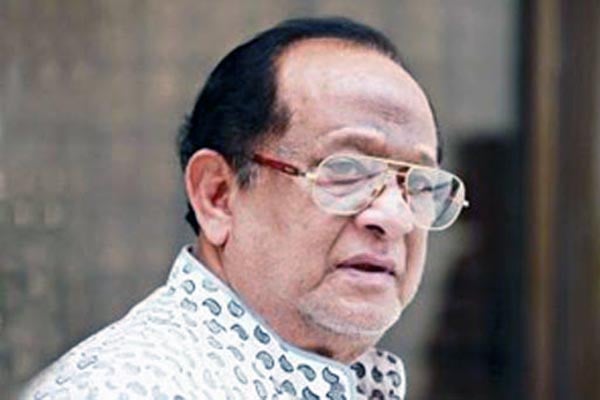 Actors’ tendency to earn fame overnight irks Razzak
