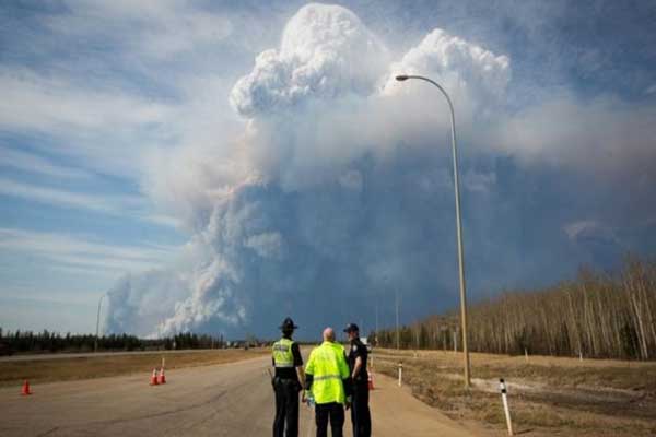 Emergency declared over Canada city fire