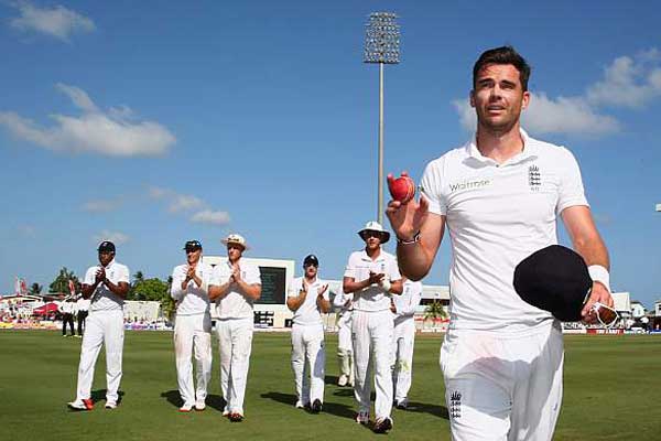 Anderson now No. 1 Test bowler