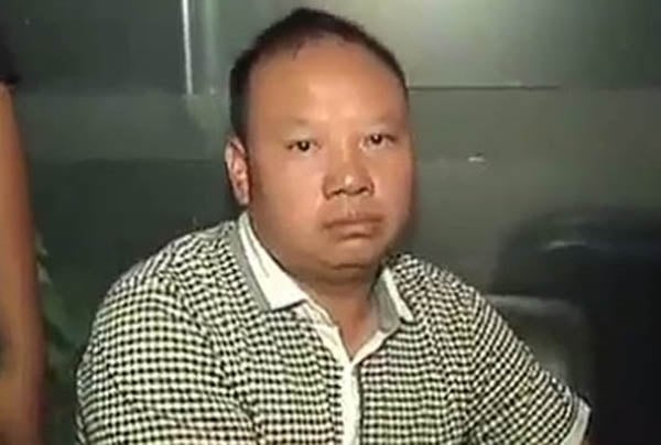 Chinese national held for stealing cash from ATM booth