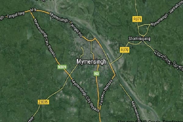 Truck-autorickshaw clash kills 8 in Mymensingh