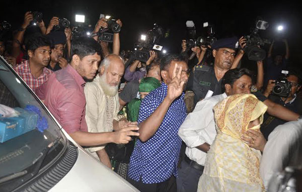 Family meets Nizami in jail