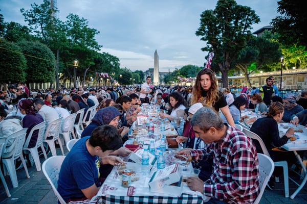 The largest Iftar gatherings worldwide