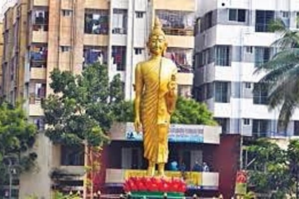 Monk of Buddhist temple in city receives death threat
