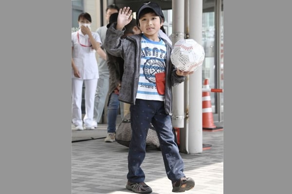 Abandoned Japanese boy 'forgives father'