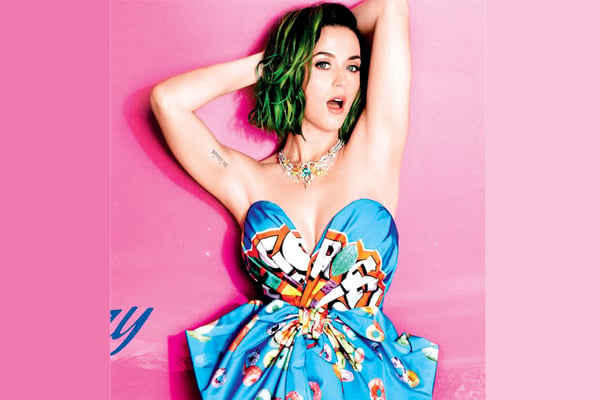 Katy Perry's Twitter account gets hacked!