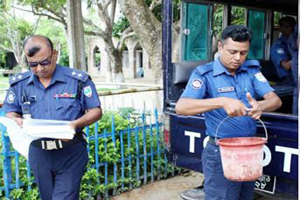 Crude bombs, pamphlets of PBCP recovered in Meherpur