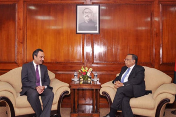 Outgoing Pakistan envoy calls on foreign minister