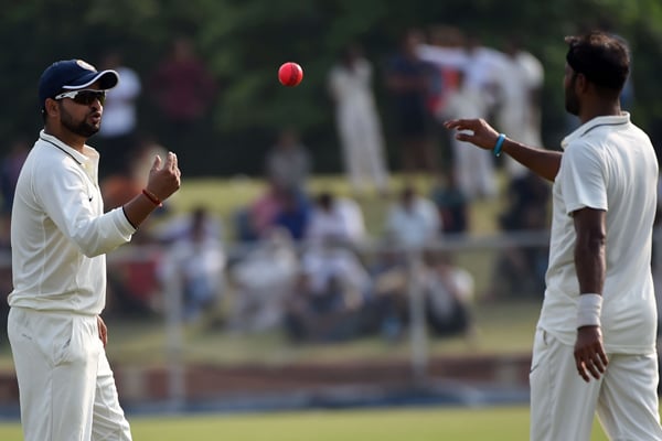 Floodlight failure mars India's pink ball debut