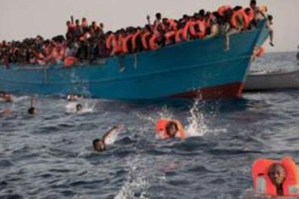 Thousands of migrants rescued off Libya