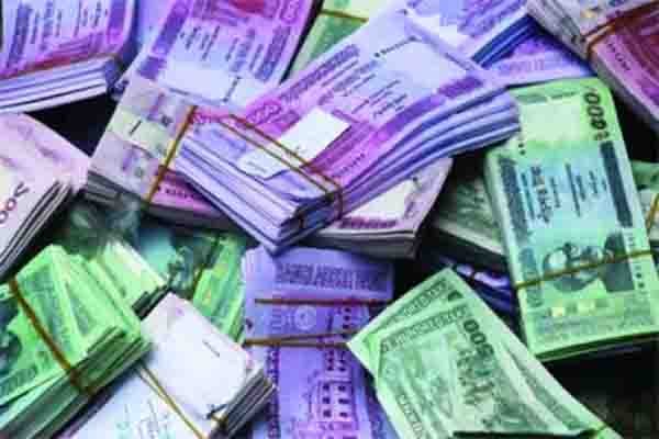 8 held with Tk52 lakh fake notes in city