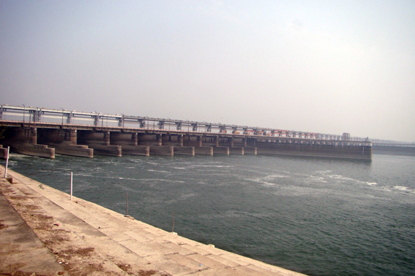 India trashes reports on Farakka water flooding BD