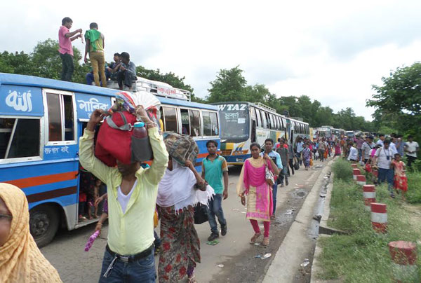 Eid return journey: Stranded for hours at ferry ghats