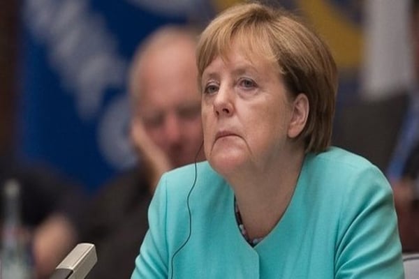 Merkel party 'suffers state poll blow'