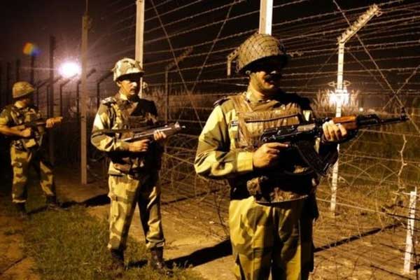 Indian army camp in Kashmir comes under attack