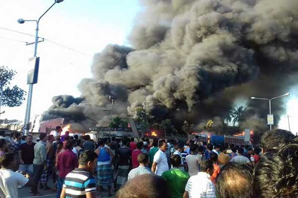Benapole land port fire under control
