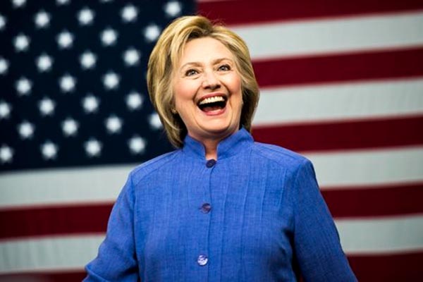 US election: Hillary wins Dixville Notch midnight vote