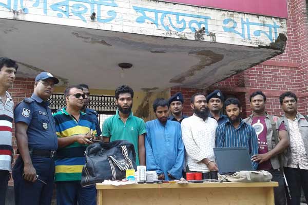 4 ‘JMB men’ held in Bagerhat