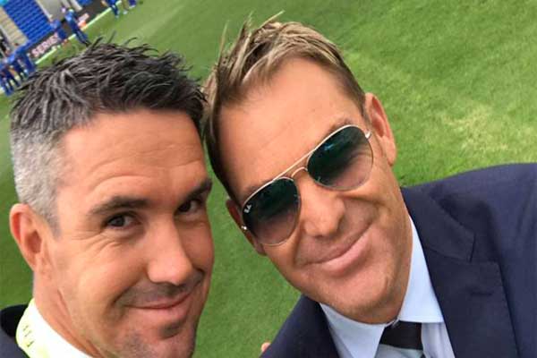 Shane Warne, Slater and Pietersen fined for seat belt slip-up