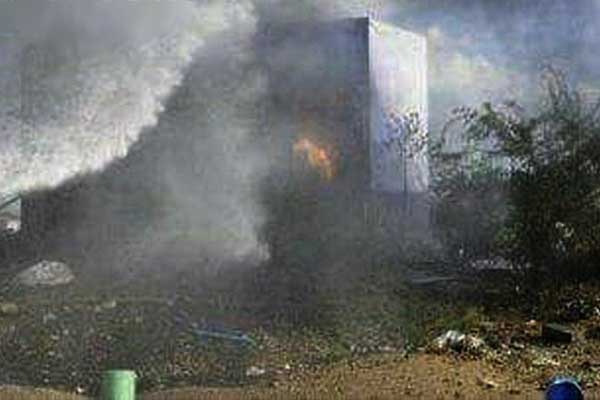 15 feared dead in explosives factory fire in India