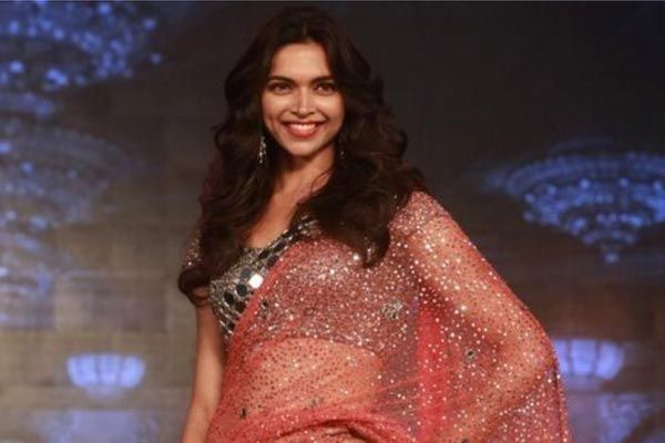 Pakistan lifts ban on Bollywood films