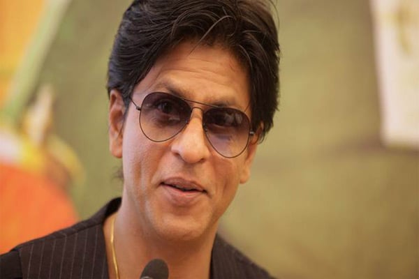 None of my performances deserve National Award: SRK
