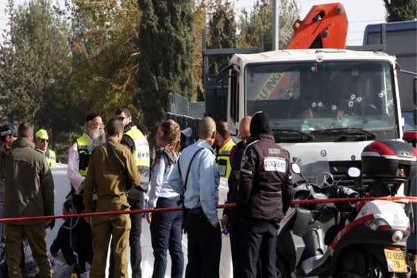 4 soldiers dead in Jerusalem truck attack