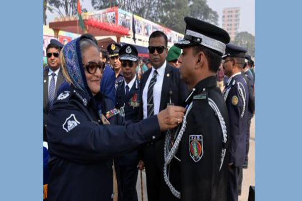 132 policemen awarded