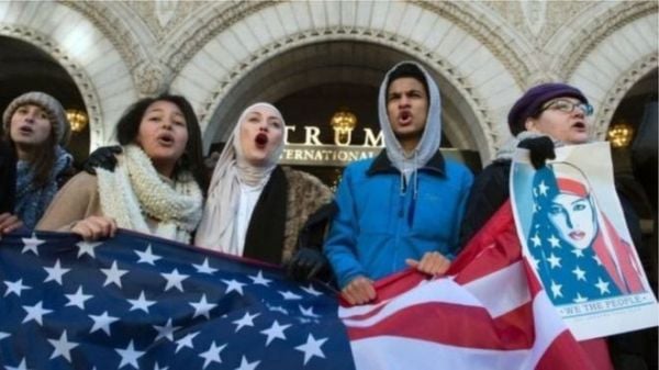 Trump loses appeal court bid to reinstate travel ban