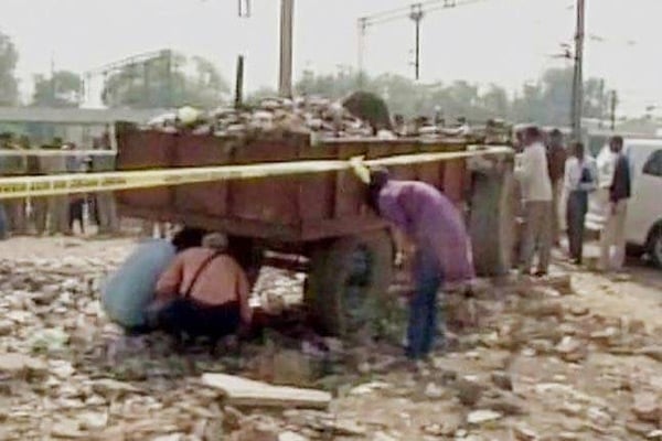 Explosions in India's Agra