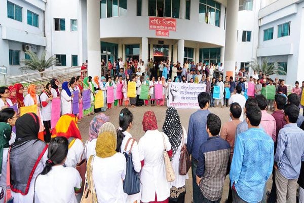 Intern doctors continue strike for 2nd day