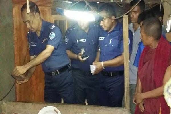 Elderly couples stabbed bodies found in Bandarban