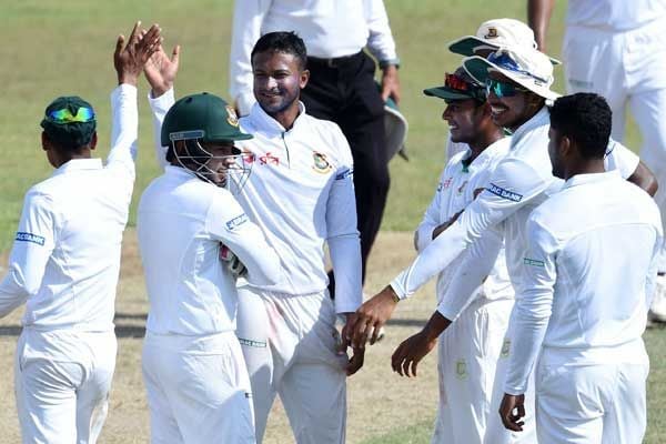 Sri Lanka 338 all out against Bangladesh