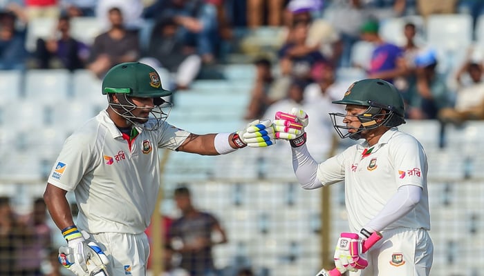 Mushfiq, Sabbir lead Tiger's fight back on Day 1