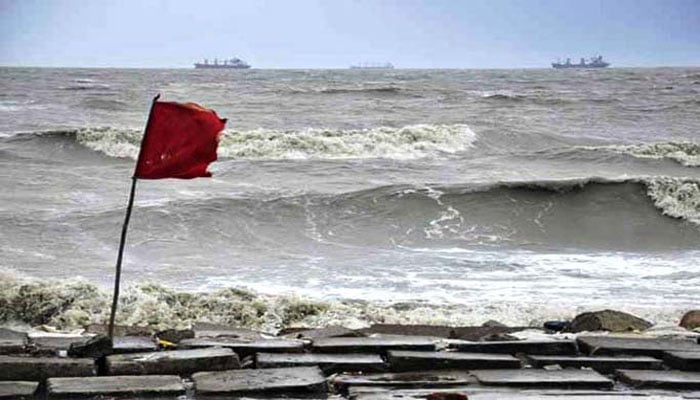 Local cautionary signal 3 for maritime ports