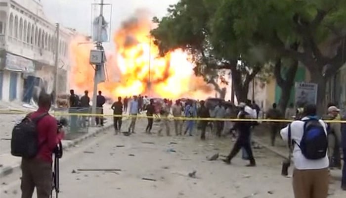 At least 25 killed in hotel attack in Mogadishu