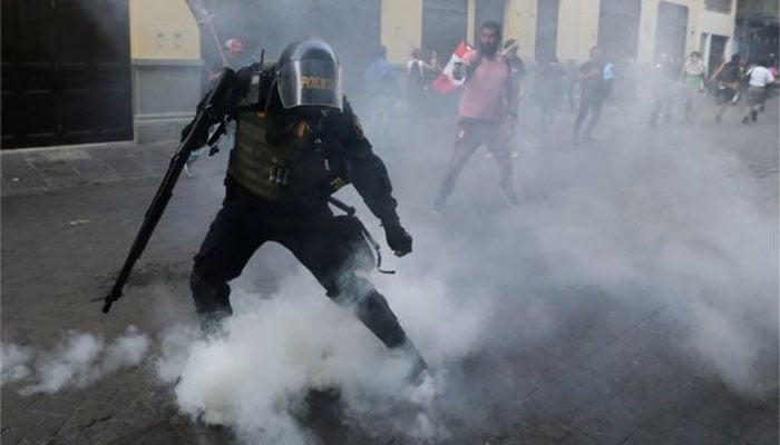 New clashes in Peru over Fujimori's pardon