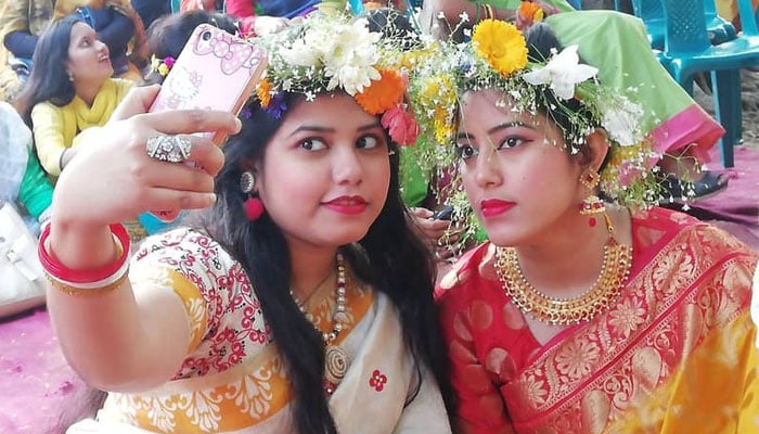 Pahela Falgun brings colour in life 