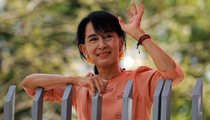 Petrol bomb hits Suu Kyi's house in Myanmar 