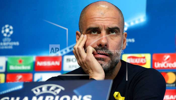 FA fines Guardiola for ribbon backing Catalan politicians