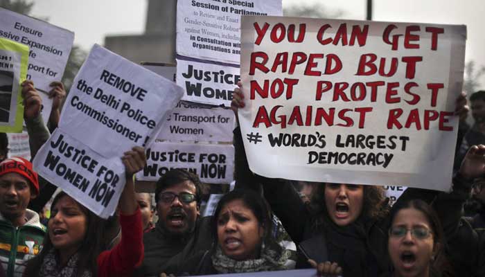 Indian president signs ordinance awarding death penalty for child rape
