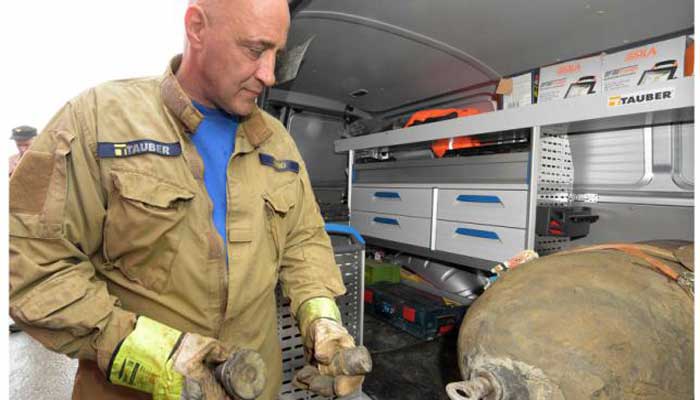 WWII bomb forces mass evacuation in central Berlin