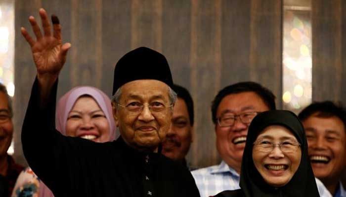Malaysian PM hopes to get back lost funds